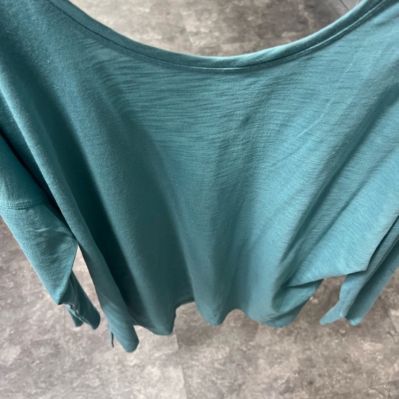 Felina Aqua Long Sleeve Tee - Picture 4 of 8